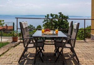 Amazing Apartment In Pobri With Wifi in Volosko