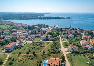 Amazing Home In Lovrecica