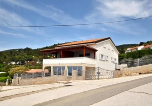 Apartment ∙ 3 bedrooms ∙ 8 guests