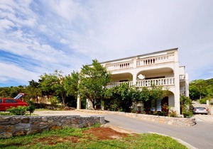 Apartment ∙ 3 bedrooms ∙ 8 guests