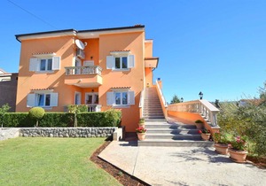 Apartment Mladenka 3 with Sea view