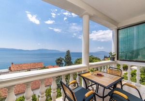 Apartment More - 60m from the sea: A3 Sime(2+2) - Brist, Riviera Makarska, Croatia in Riviera Makarska