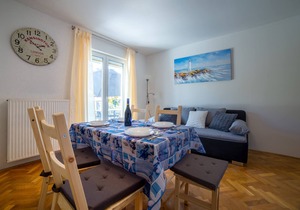 Apartment Raspolic - no.3 in Trinajstici