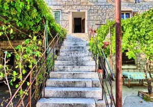 Apartment Sunny Stone in Split