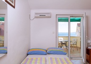 Apartment Super - 50 m from pebble beach: A9 Marija - 2.kat(3+2) - Povljana, Island Pag, Croatia in Island Pag
