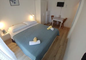 Apartment Svetka - 10m from the sea: A4(2) - Sali, Island Dugi otok, Croatia
