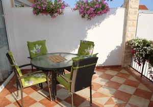 Apartment Zdenka - cosy apartments for 2-3 person: A2A(2+1) - Vodice, Riviera Sibenik, Croatia