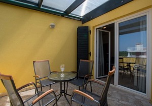 Apartments Faro / Faro 2 in Basanija