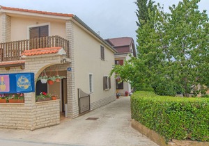 Apartments Ivan (13792-A4) - Bibinje