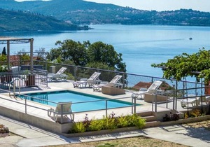 apartments klis - three-bedroom apartment with terrace in Mlini