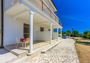 Apartments Laura (66681-A5) - Dramalj (Crikvenica)