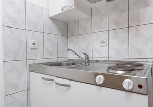 Apartments Mirko (57381-A6) - Lokva Rogoznica