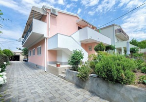 Apartments Miroslava (10581-A3) - Vodice