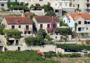 Apartments with parking space Postira, Brac - 5659 in Postira