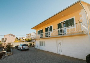 Apartments with parking space Marina, Trogir - 11554