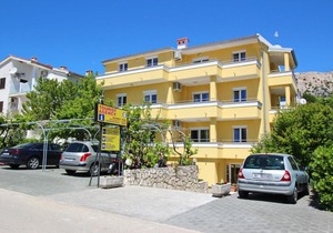 Apartments with parking space Baska, Krk - 18716 in Baška