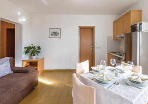 Beautiful apartment in Makarska in Makarska