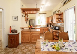 Beautiful apartment in Lovran with WiFi