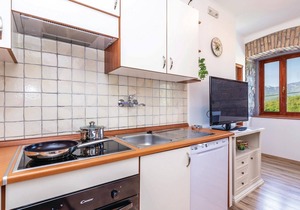 Beautiful home in Veprinac