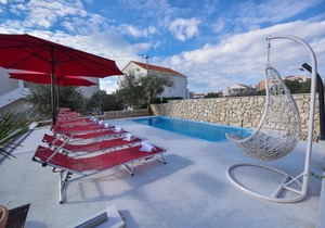 Cherry - relax & chill by the pool: A1 (2+2) - Novalja