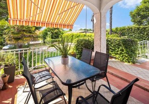 Cozy Apartment In Lovrecica With Wifi