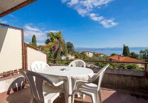 Gorgeous Apartment In Lovran