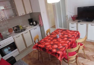 Holiday apartment with air conditioning and washing machine