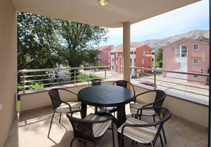 Holiday apartment with air conditioning and Internet