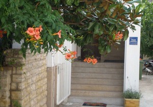 Holiday apartment with balcony and air conditioning