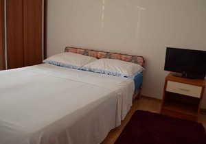 Holiday apartment with balcony and air conditioning