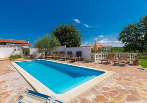 Holiday Home Ksenija-1 by Interhome