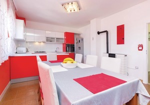 In cascading terrain, in the small village of Kali, just below the main road, this vacation home awa in Kali