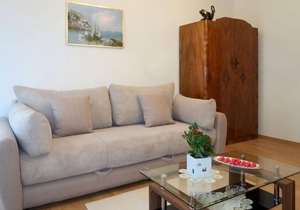 Julka (MOD355) by Interhome