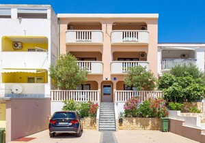 Look forward to a wonderful sea view on vacation in this vacation apartment.