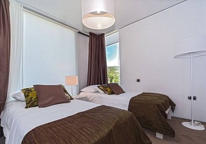 Luxury Apartment Biseri Jadrana 4 (4+0) with shared pool by the beach in Primosten in Primosten