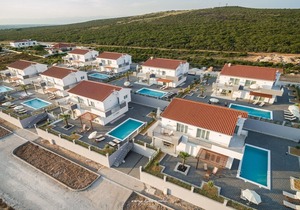 Modern family villa with pool near Zadar