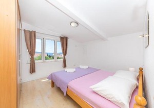 Nice Apartment In Kastel Gomilica With Kitchen