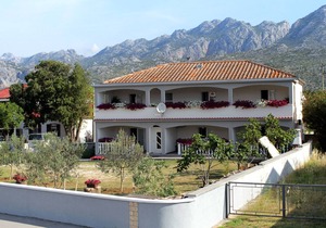 One bedroom apartment with terrace Seline, Paklenica (A-6603-b)