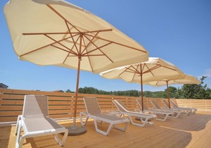 Rubinić A6, 200m to the beach, indoor heated pool, 4 people, free WiFi, parking