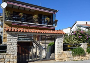 Studio 150 m from the beach in Pješčana Uvala