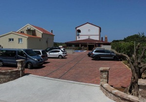 Studio apartment in Novalja with sea view, terrace, air conditioning, Wi-Fi (3565-4)