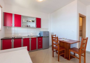 Studio flat with balcony and sea view Stanići, Omiš (AS-17894-a)