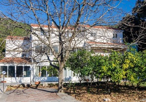 Studio flat with terrace Žuljana, Pelješac (AS-4574-a) in Žuljana