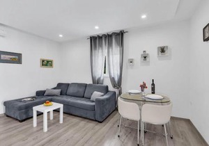 Sunny Garden Apartments Ana