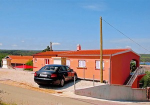 Two bedroom apartment with terrace and sea view Karin Gornji, Novigrad (A-18387-b)