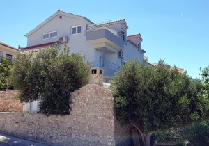 Two bedroom apartment with balcony and sea view Bilo (Primošten) (A-12870-b)