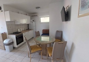 Two bedroom apartment with balcony and sea view Živogošće - Mala Duba, Makarska (A-18626-b)