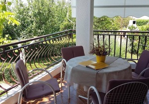 Two bedroom apartment with terrace Palit, Rab (A-15794-a)