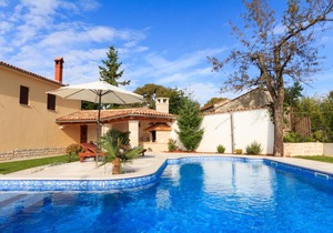 Villa Benina rossa 1