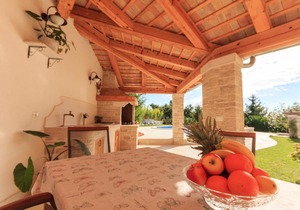 Villa Benina rossa 1
